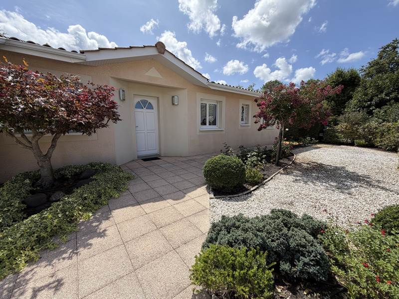 Maison 4 pièces 113 m² · à Arès · 113 m² · 490 000 €