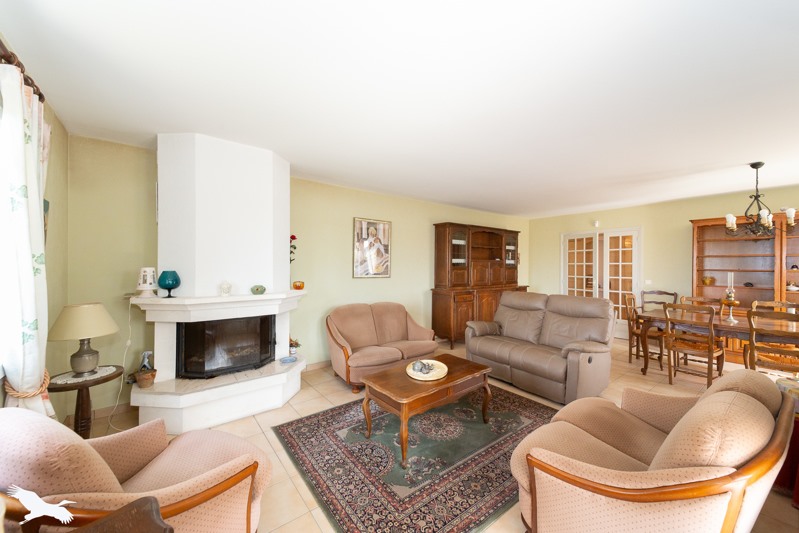 Vente Maison MONTENDRE - 4 pièces -120 m² - (17130)
