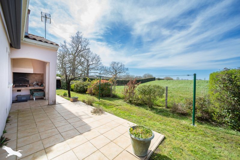 Vente Maison MONTENDRE - 4 pièces -120 m² - (17130)