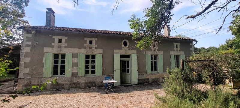 Vente Maison POLIGNAC - 3 pièces -113 m² - (17210)