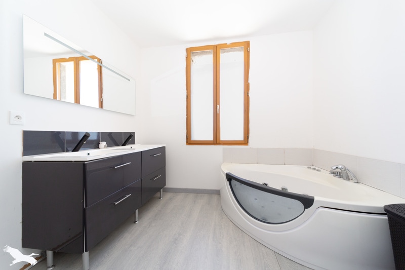 Vente Maison REIGNAC - 4 pièces -120 m² - (33860)
