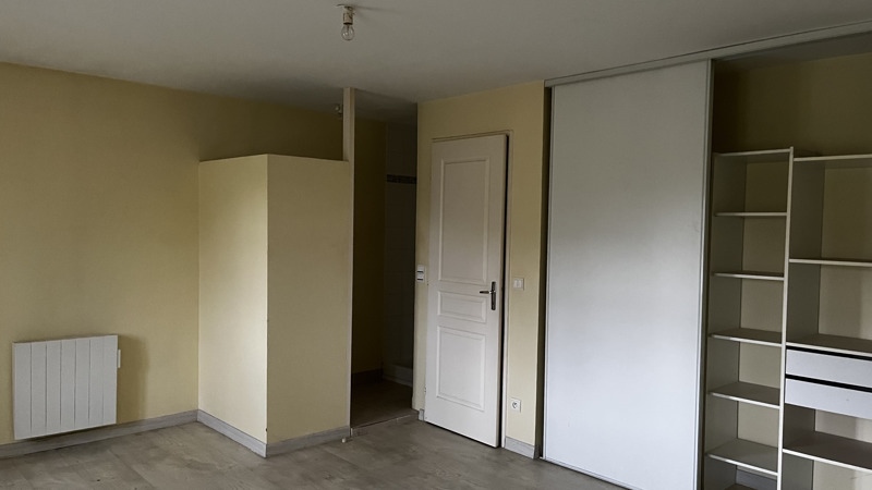 Vente Maison REIGNAC - 3 pièces -106 m² - (33860)