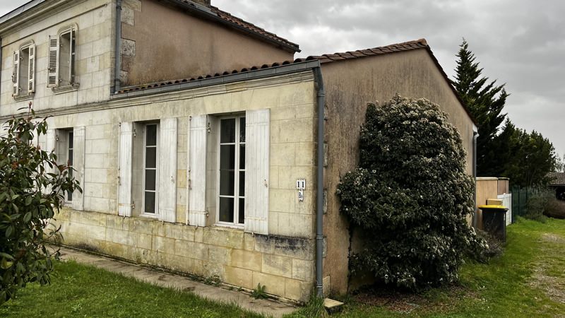 Vente Maison REIGNAC - 3 pièces -106 m² - (33860)