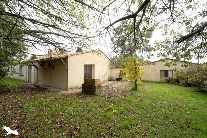 Vente Maison COURPIGNAC - 7 pièces -170 m² - (17130)