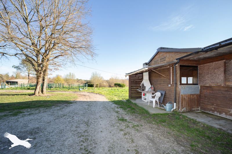Vente Maison SOUMERAS - 5 pièces -140 m² - (17130)