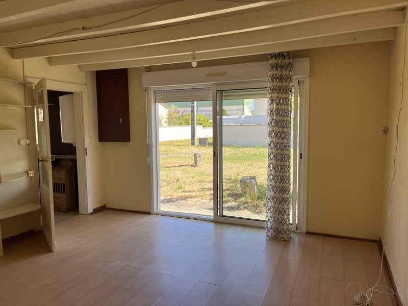 Vente Maison MONTENDRE - 1 pièce -33 m² - (17130)