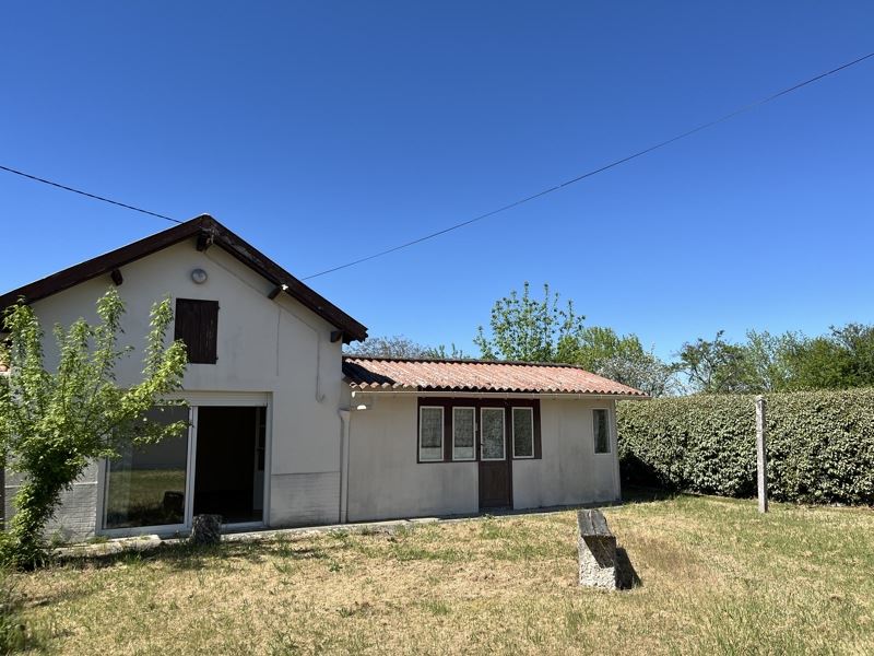 Vente Maison MONTENDRE 17130 1 pièce - 33 m²