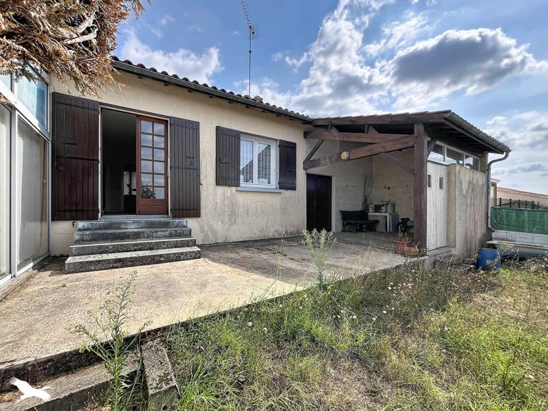 Vente Maison MONTENDRE - 4 pièces -104 m² - (17130)