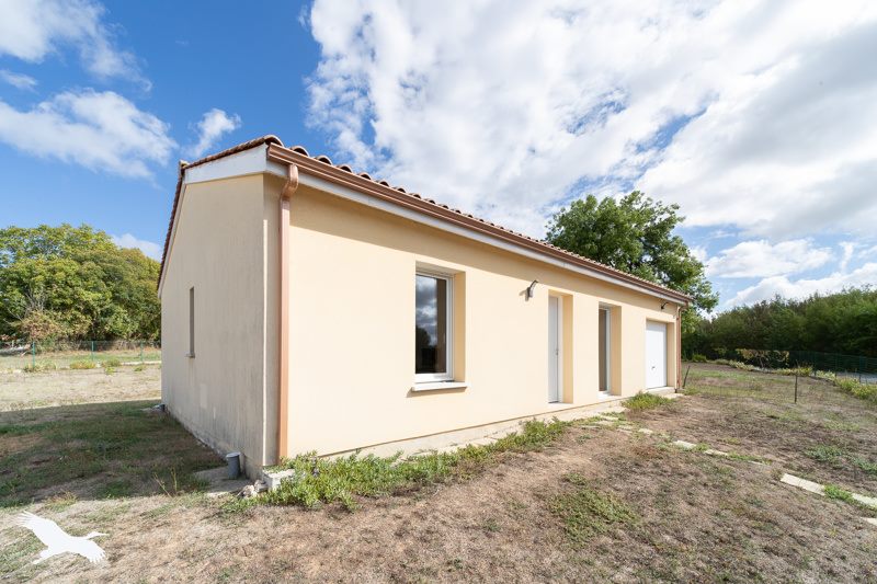 Vente Maison CHEPNIERS - 3 pièces -70 m² - (17210)