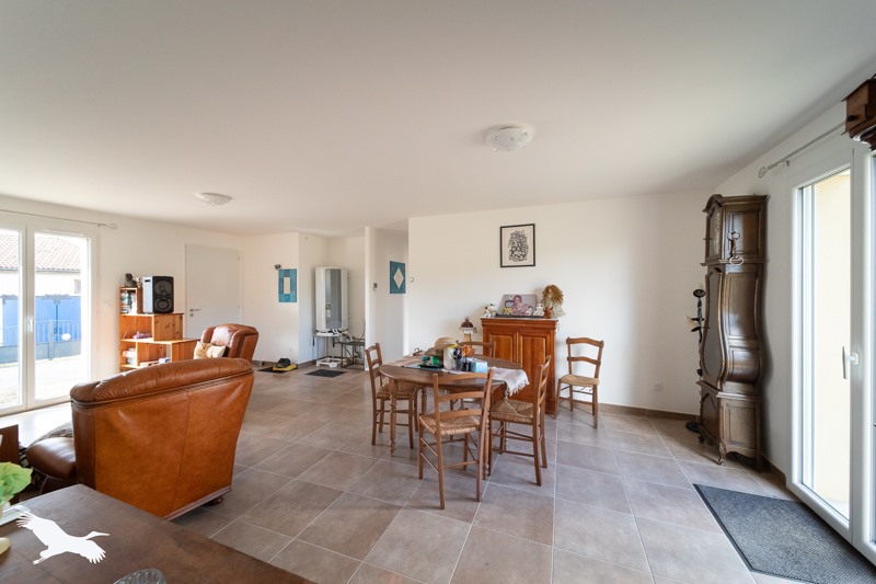 Vente Maison CHEPNIERS - 3 pièces -70 m² - (17210)