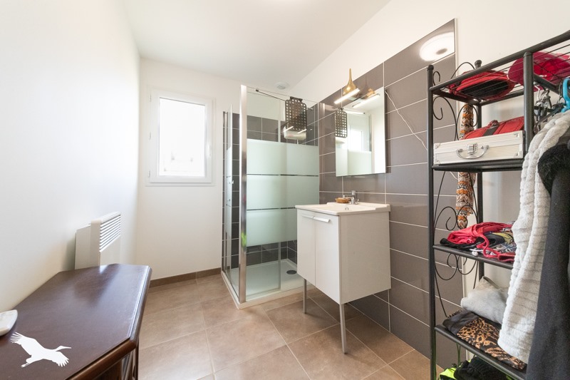 Vente Maison CHEPNIERS - 3 pièces -70 m² - (17210)