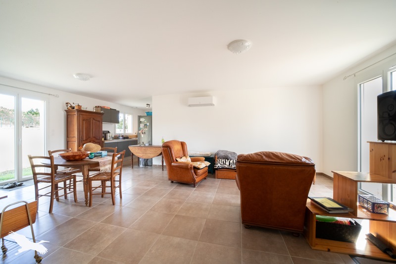 Vente Maison CHEPNIERS - 3 pièces -70 m² - (17210)