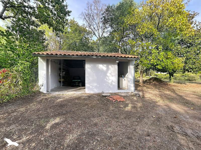 Vente Maison Montendre - 5 pièces -100 m² - (17130)