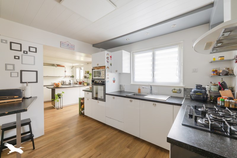 Vente Maison HEROUVILLE EN VEXIN - 7 pièces -173 m² - (95300)