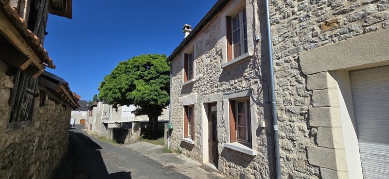 Vente Maison AZERAT - 4 pièces -77 m² - (24210)