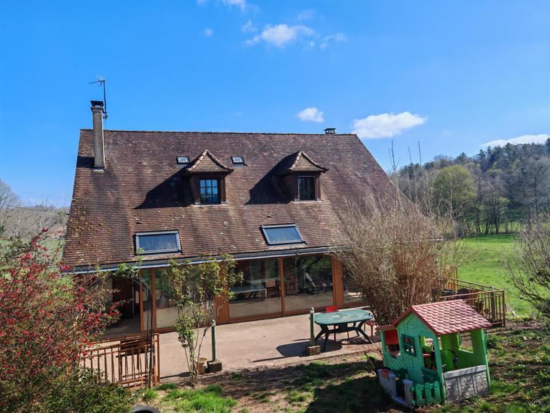 Vente Maison HAUTEFORT - 7 pièces -173 m² - (24390)