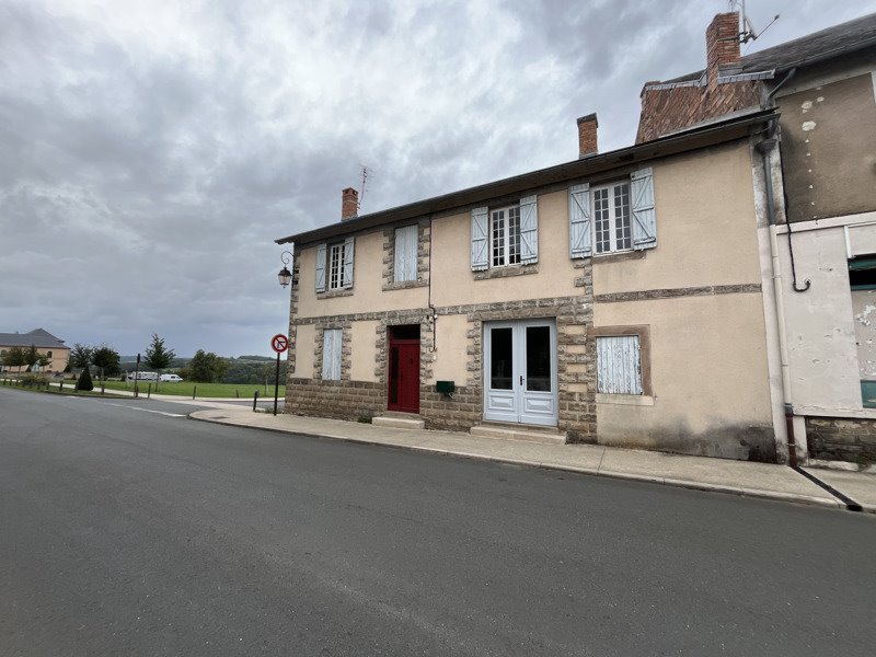 Vente Maison HAUTEFORT - 6 pièces -200 m² - (24390)