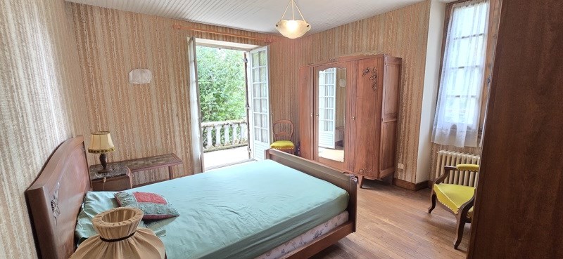 Vente Maison LA BACHELLERIE - 7 pièces -168 m² - (24210)