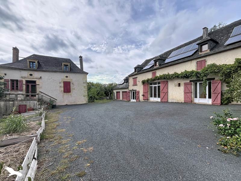 Maison 22 pièces 749 m² · à Châtres · 749 m² · 649 000 €