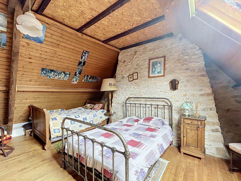 Vente Maison Le Lardin-Saint-Lazare - 4 pièces -159 m² - (24570)