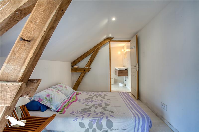 Vente Maison ST LEON SUR VEZERE - 8 pièces -196 m² - (24290)