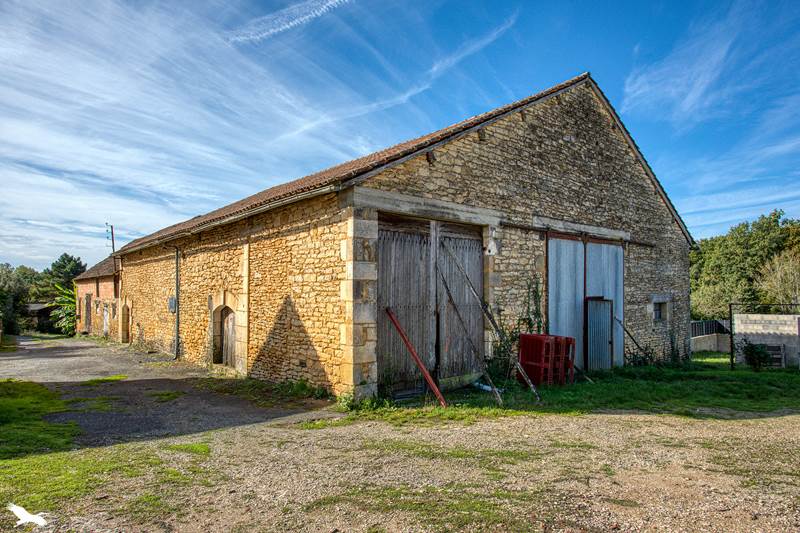 Vente Grange PAULIN - 4 pièces - - (24590)