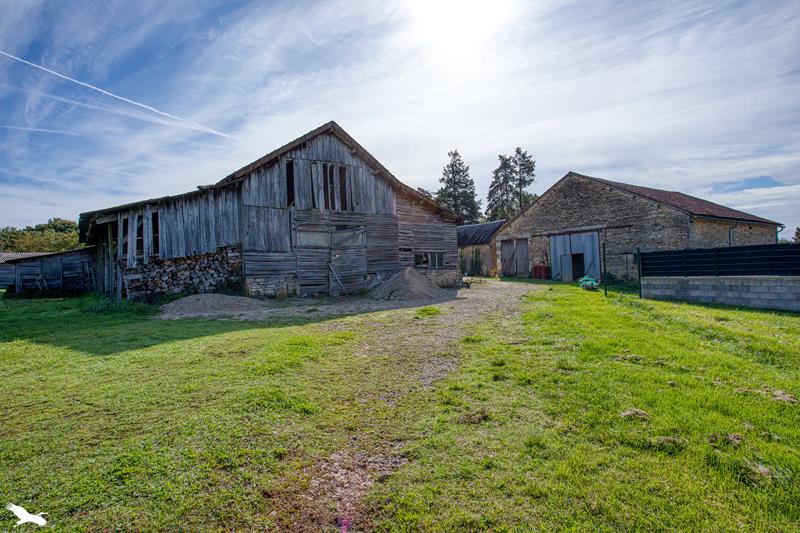 Vente Grange PAULIN - 4 pièces - - (24590)