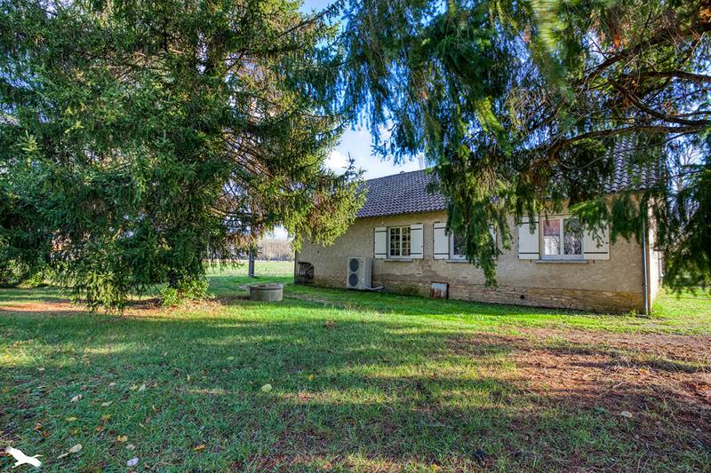 Vente Maison THONAC - 4 pièces -93 m² - (24290)