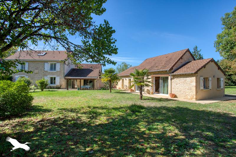 Vente Maison MONTIGNAC LASCAUX - 7 pièces -218 m² - (24290)