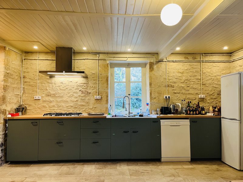 Vente Maison Saint-Léon-sur-Vézère - 5 pièces -92 m² - (24290)