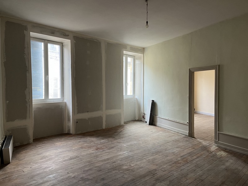 Vente Appartement MONTIGNAC LASCAUX - 8 pièces -263 m² - (24290)
