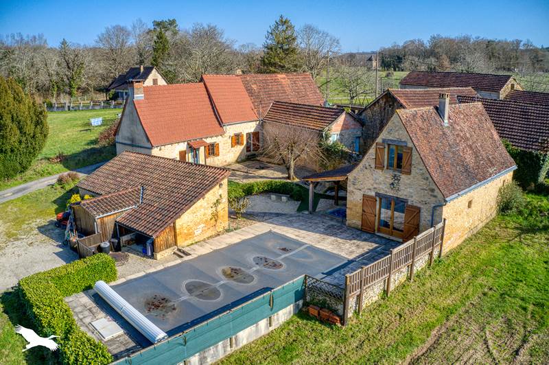 Maison en pierre à Saint-Léon-sur-Vézère