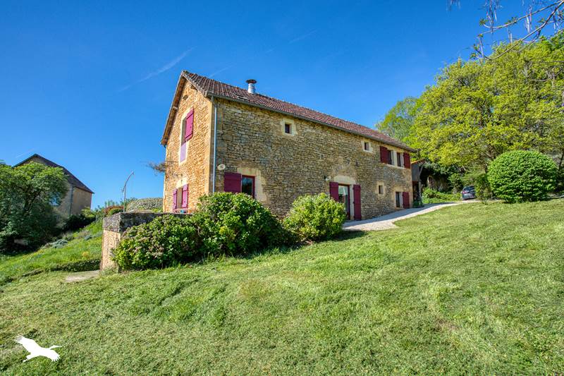 Vente Maison ST LEON SUR VEZERE - 5 pièces -135 m² - (24290)
