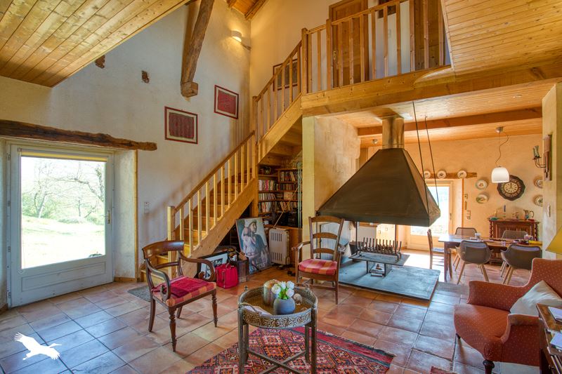 Vente Maison ST LEON SUR VEZERE - 5 pièces -135 m² - (24290)