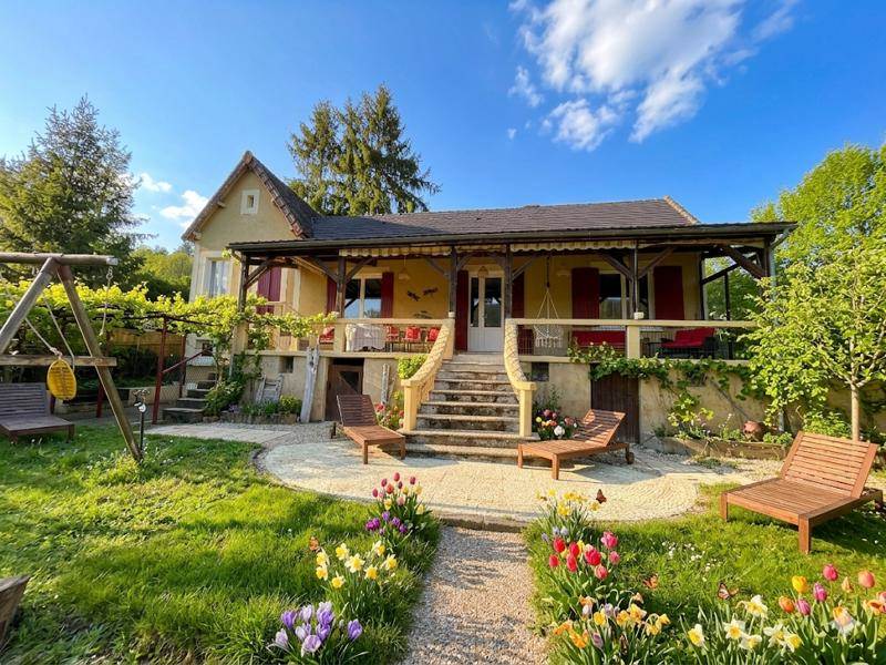 Vente Maison LES EYZIES - 5 pièces -98 m² - (24620)