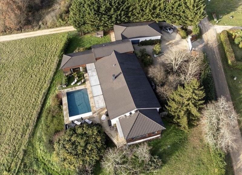 Vente Maison AURIAC DU PERIGORD - 8 pièces -242 m² - (24290)