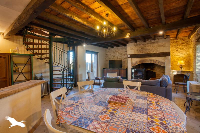 Vente Maison Saint-Léon-sur-Vézère - 7 pièces -180 m² - (24290)
