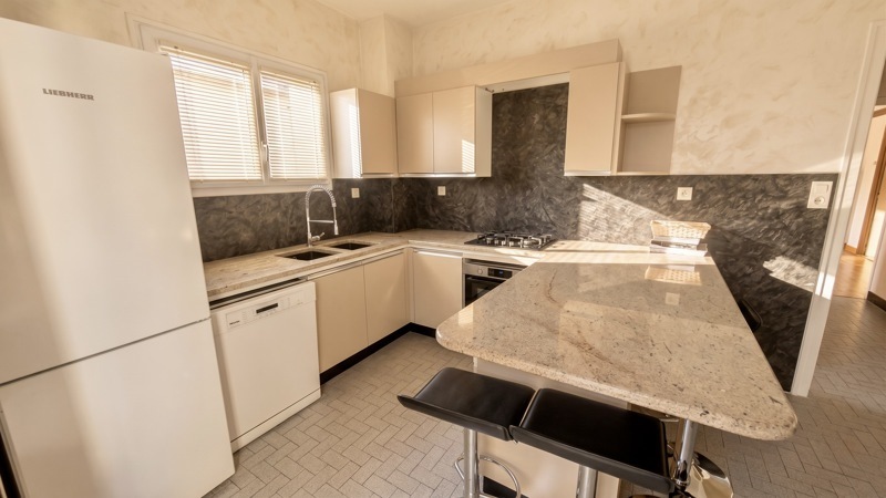 Vente Appartement LA TOUR DU PIN - 3 pièces -80 m² - (38110)