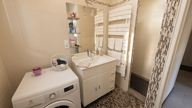 Vente Appartement LA TOUR DU PIN - 3 pièces -80 m² - (38110)