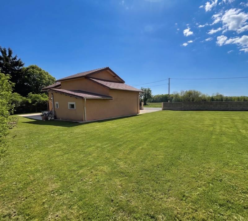 Vente Maison LA TOUR DU PIN - 4 pièces -117 m² - (38110)