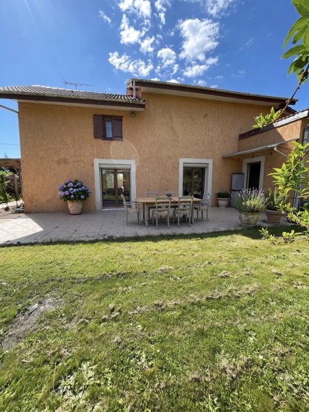 Vente Maison LA TOUR DU PIN - 4 pièces -117 m² - (38110)