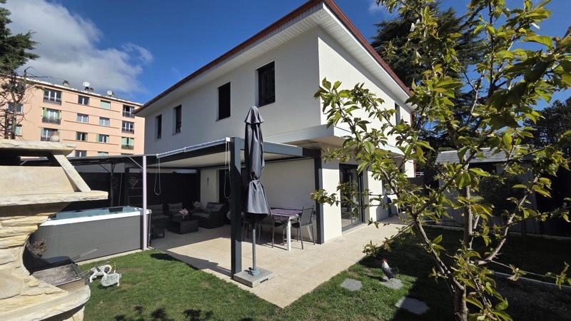 Vente Maison TULLINS - 4 pièces -90 m² - (38210)