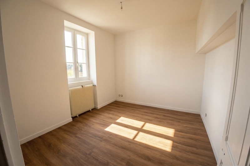 Vente Maison LA TOUR DU PIN - 3 pièces -90 m² - (38110)