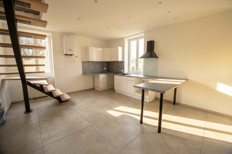 Vente Maison LA TOUR DU PIN - 3 pièces -90 m² - (38110)