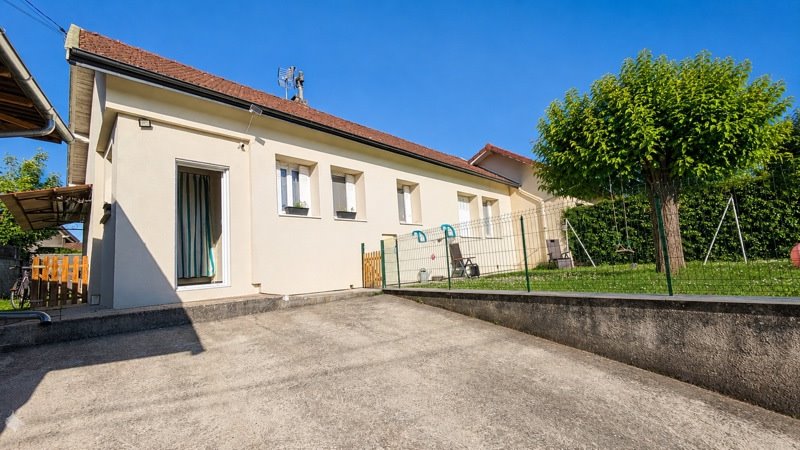 Vente Maison LA TOUR DU PIN - 4 pièces -92 m² - (38110)