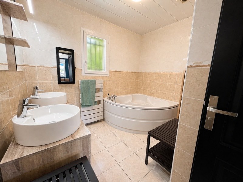 Vente Maison MOTTIER - 5 pièces -104 m² - (38260)