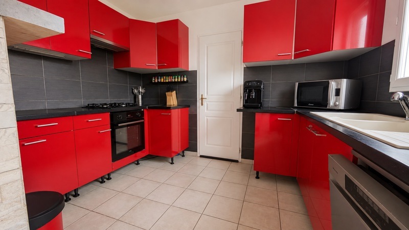 Vente Maison ST JEAN D AVELANNE - 5 pièces -94 m² - (38480)