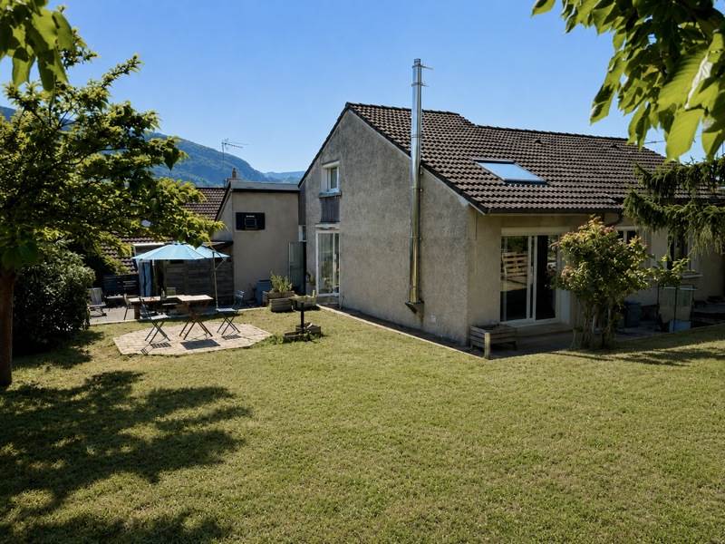 Vente Maison LAGNIEU - 5 pièces -100 m² - (01150)