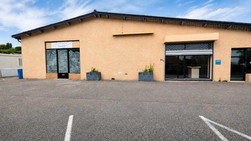 Vente Local commercial CORBELIN - -  161 m² - (38630)