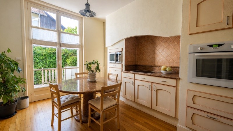Vente Maison LA TOUR DU PIN - 5 pièces -147 m² - (38110)